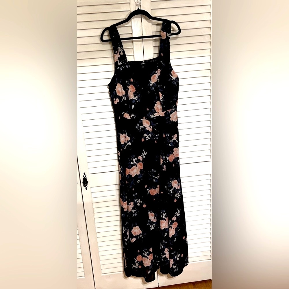Torrid 3X Georgette Black Floral Maxi Dress NWOT